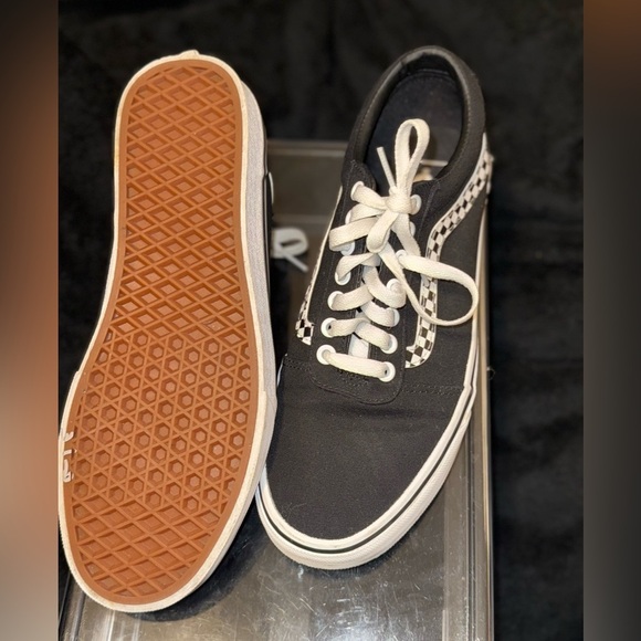 Vans Black and White Sneakers with Canvas Upper - Picture 6 of 12